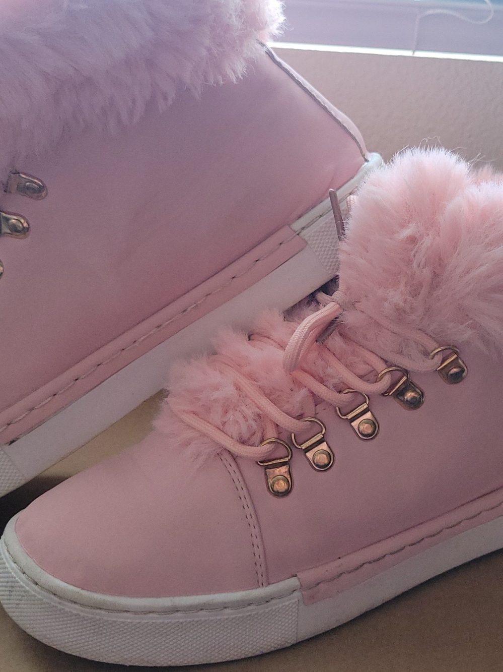 Women's Pink Faux-Fur Lace-Up Sneakers